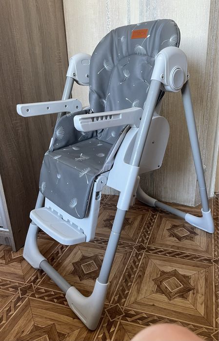 Стільчик для годування MoMi Yumtis dark gray