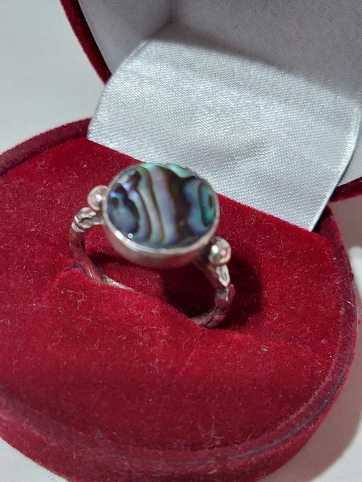 серебряные  серьги  с перламутром галиотис