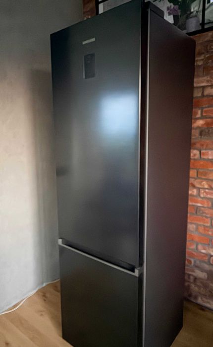 Lodówka Samsung RB38T774DB1 | No Frost | Metal Cooling | 390 l | Stan bardzo dobry
