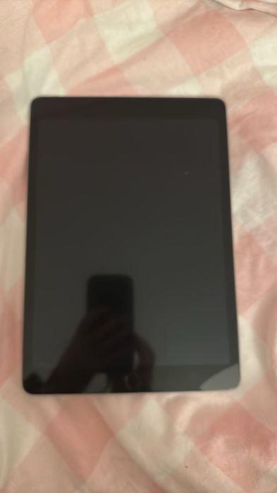 iPad Apple 9 generacji 64 GB 93 procent baterii stan bdb