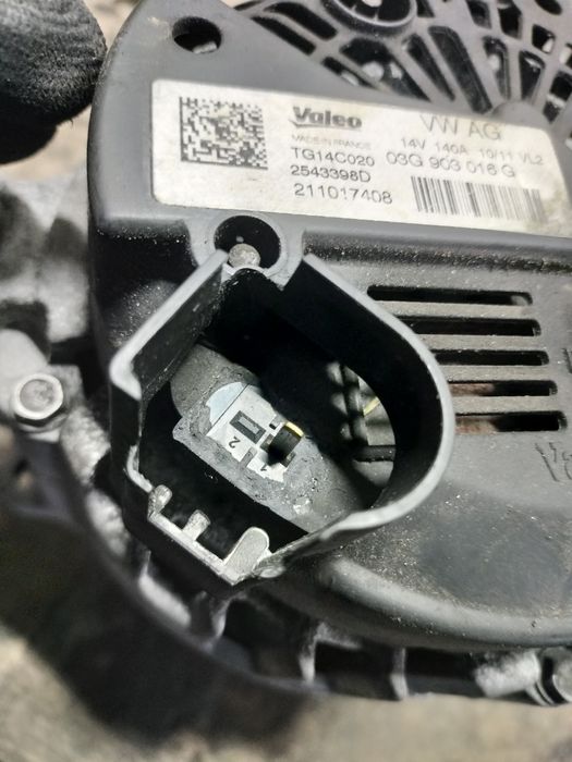 Генератор Audi A5 2008-2017 2.0 TDI 03G903016G