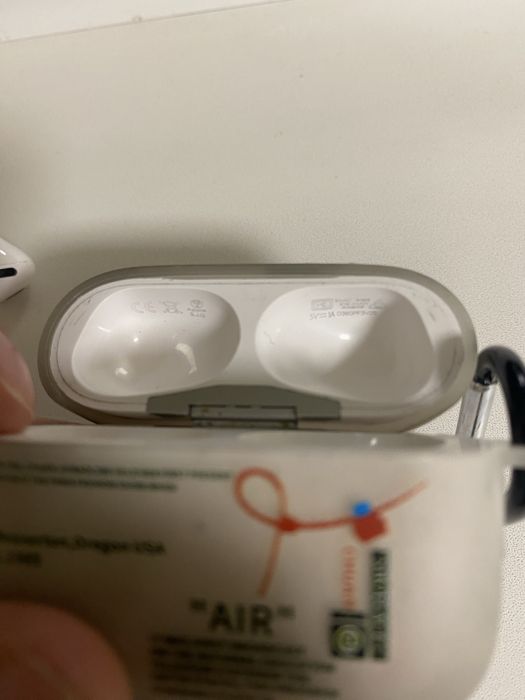 наушники airpods pro 2nd generation (1 наушник рабочий)