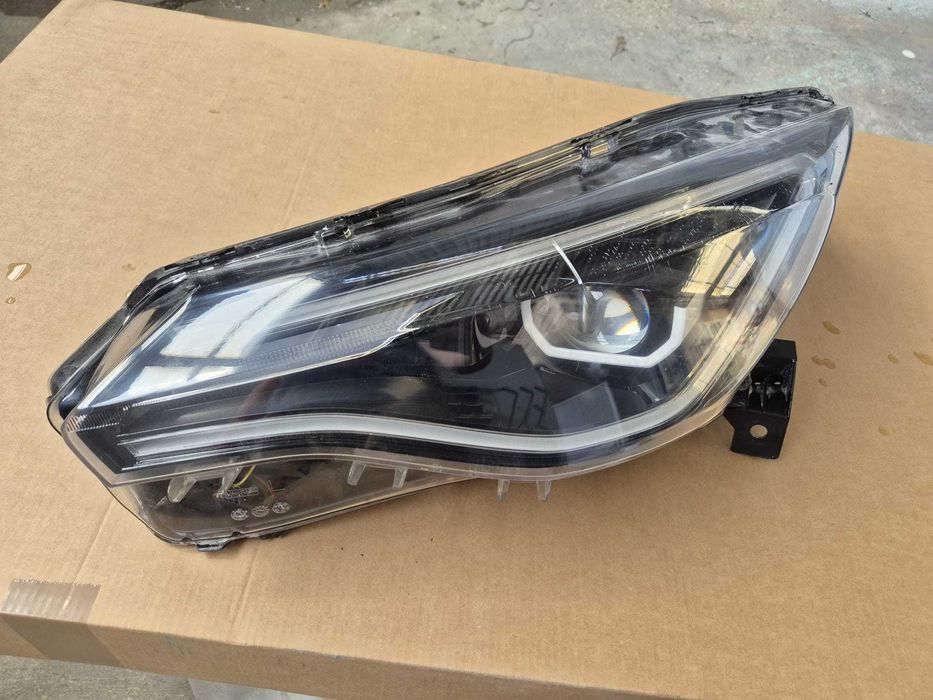 Farol esquerdo Renault Zoe