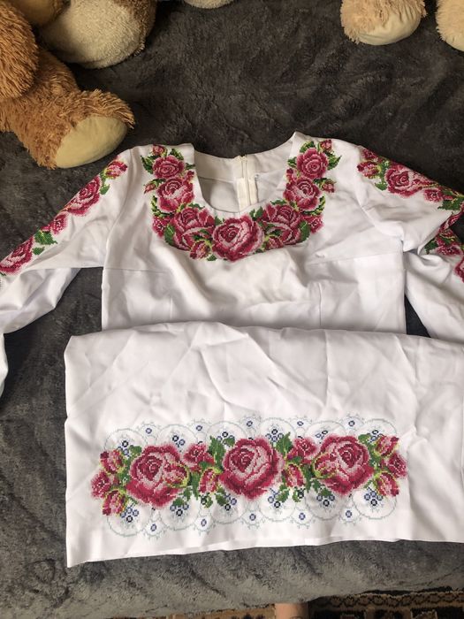 Вишите плаття ручна робота