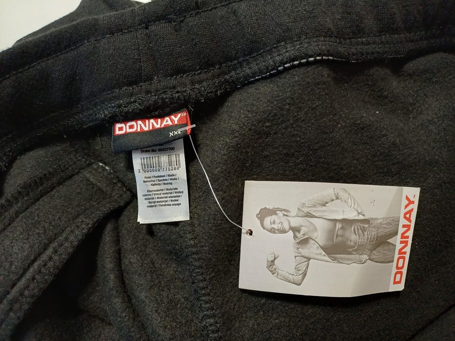 Nowe spodnie dresowe damskie Donnay rozm 52/54.