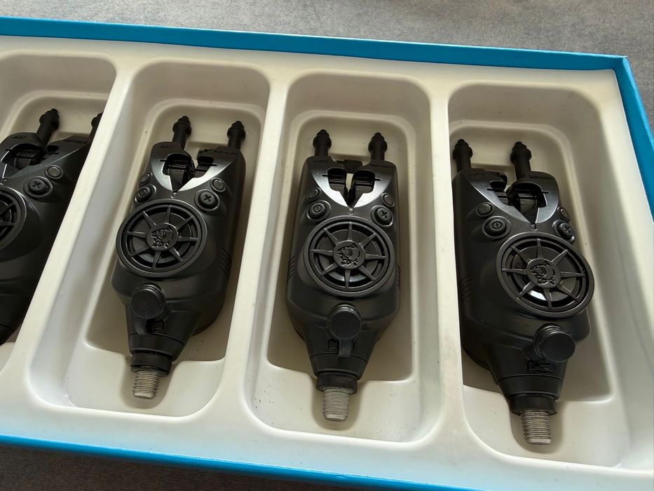 Sugnalizatory brań Siren R4 set 4+1 plus pokrowiec