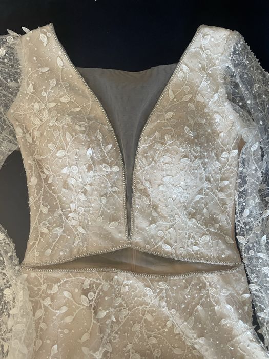 Suknia ślubna z koronki