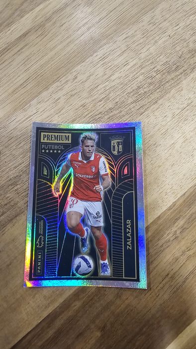 Cromos premium Pavlidis e Zalazar