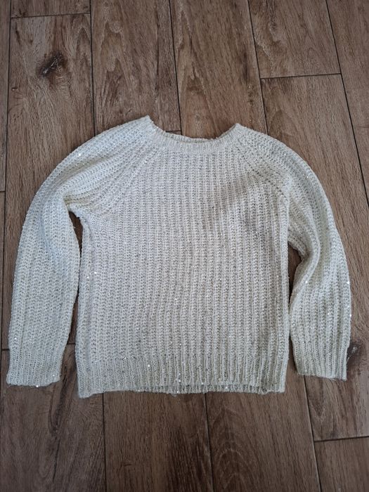 Sweter z cekinami r. 116