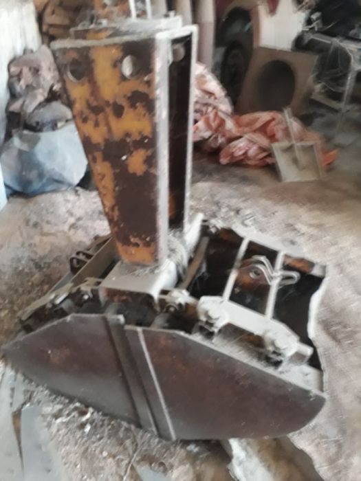 Навесное оборудование погрузчика Detva UN 053