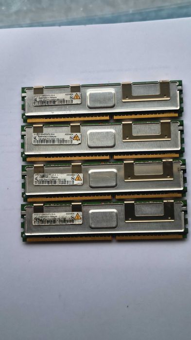 INFINEON Pamięć RAM serwerowa HYS72T128420HFA-3S-A 1GB