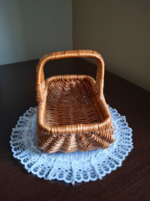 Koszy wiklinowy wielkanocny