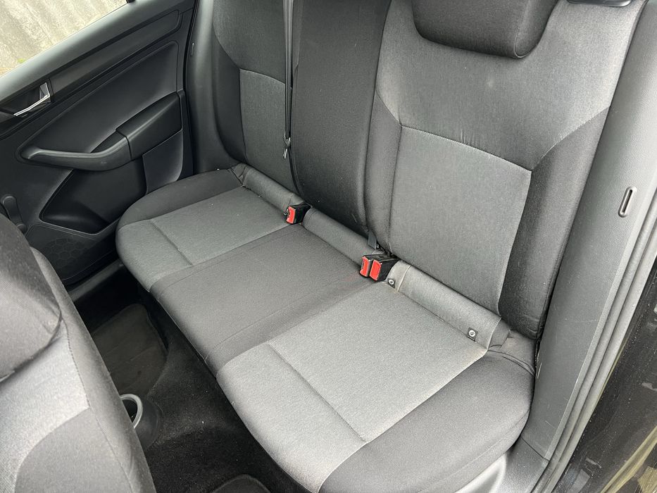 Салон сидения skoda fabia3, rapid