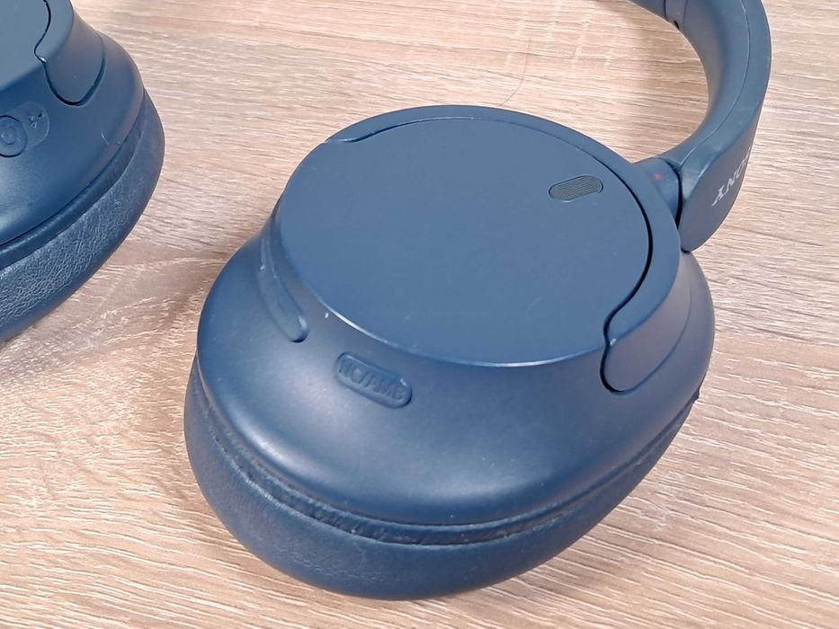 Бездротові навушники Sony WH-CH720N сині