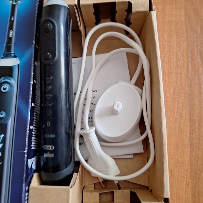 Szczoteczka Oral-B GeniusX