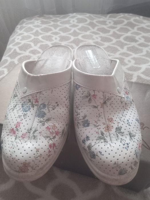 Медичне жіноче шкіряне  взуття