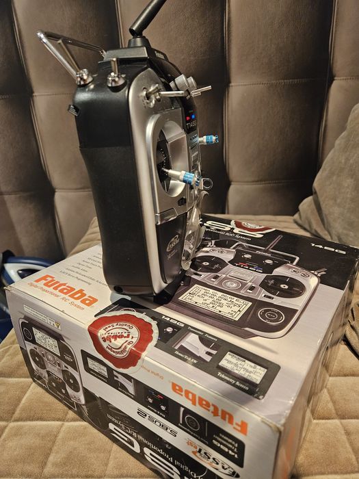 Aparatura Radio FUTABA T14SG