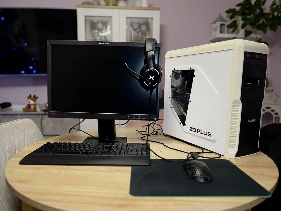 Komputer do gier pelen zestaw