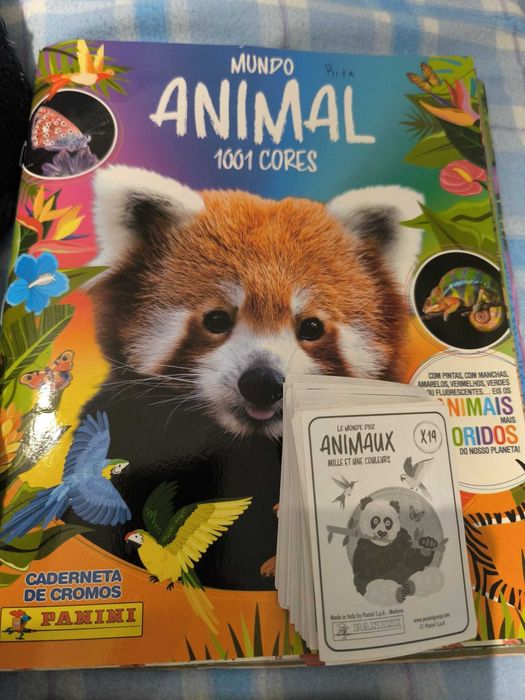 Caderneta de Cromos - Mundo Animal 1001 Cores
