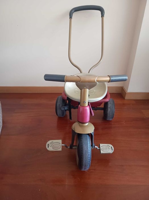 Triciclo para criança