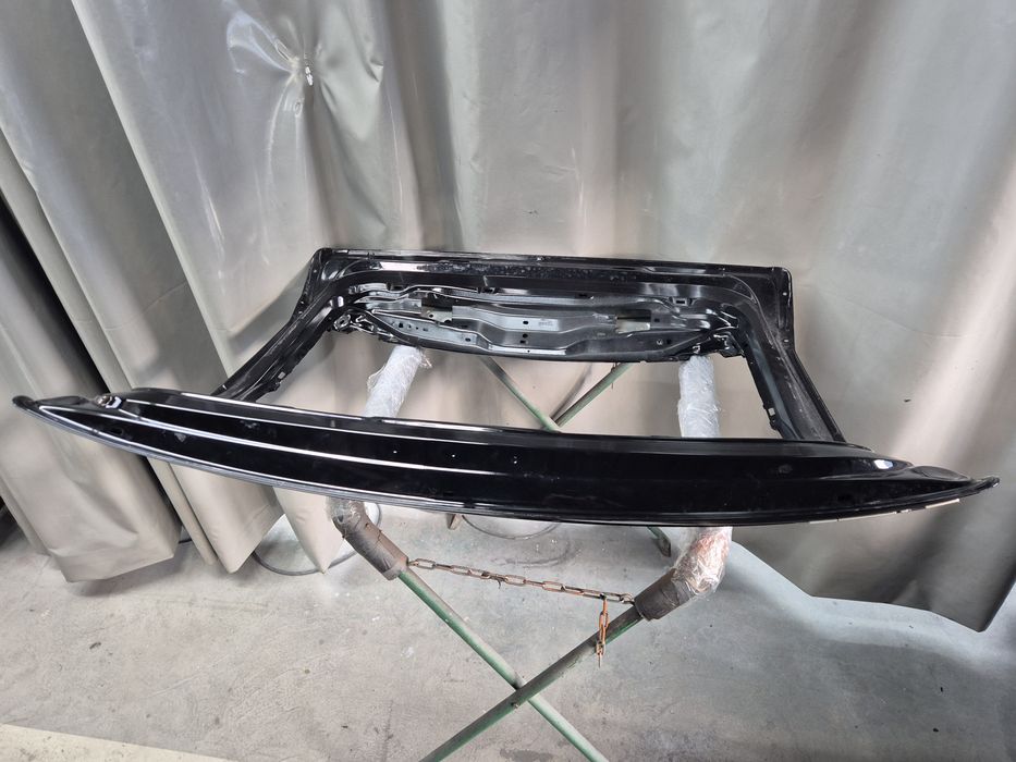 Volvo EX30 klapa OEM