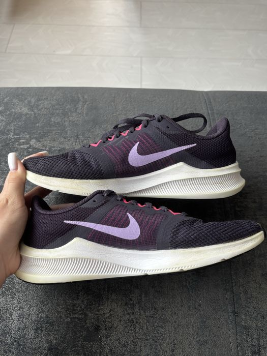 кросівки спортивні nike