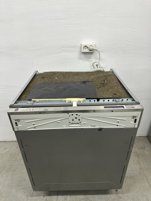 Посудомийна машина Miele G6360 SCVi  81см