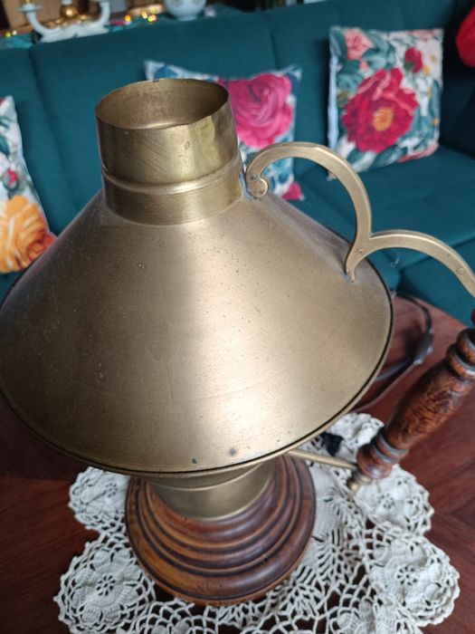 Lampa stołowa metal z drzewem