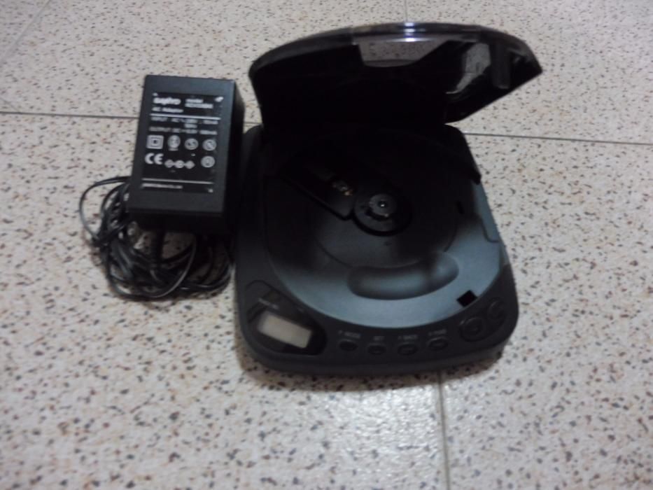 CD Player430091883984998401