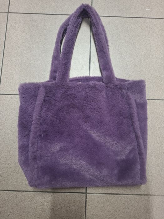 Sprzedam fioletową torbę