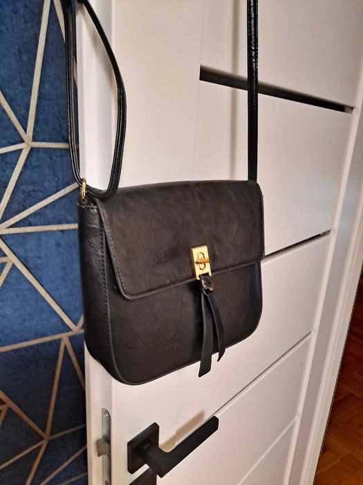 mała czarna torebeczka