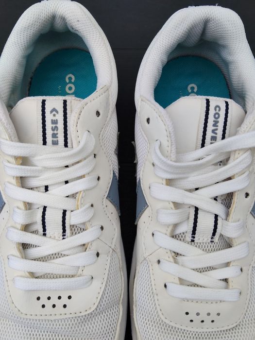 Sapatilhas Converse Unissexo 40, branco e azul claro, edição limitada.
