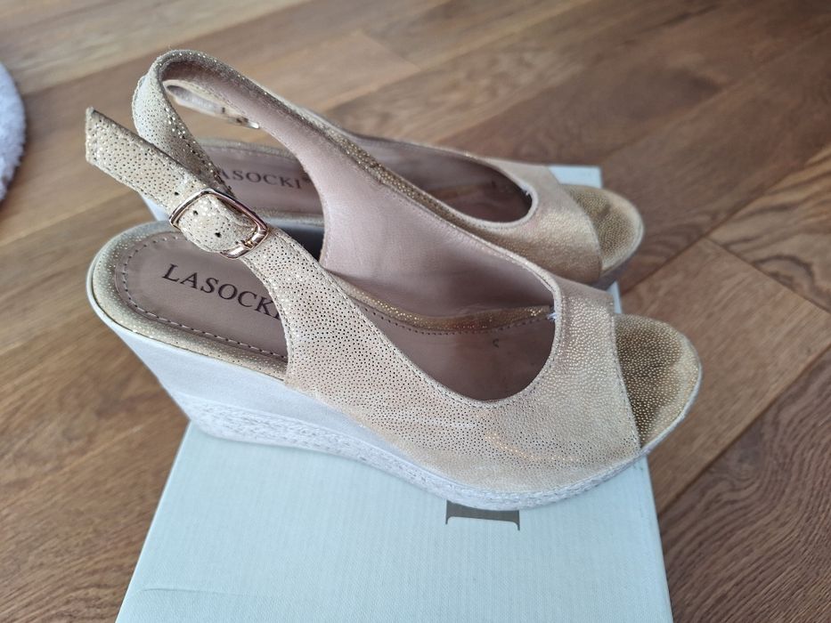 Damskie buty Lasocki 37