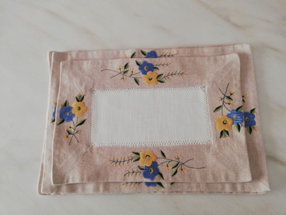 Set of 3 Linen Embroidered Kitchen Doilies
