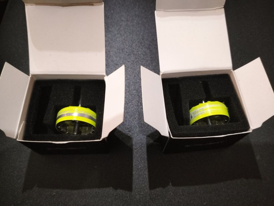 2 motores iFlight XING E Pro 2207 1800kv