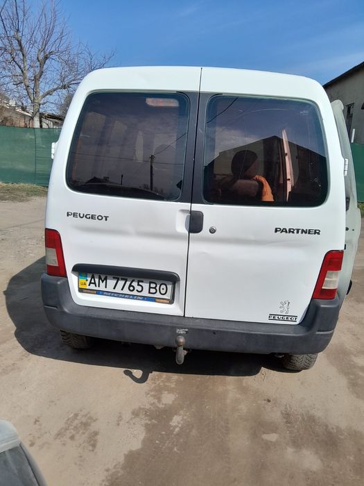 Продам Пежо Партнер.