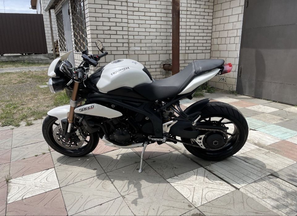 Triumph Speed Triple 1050  2015