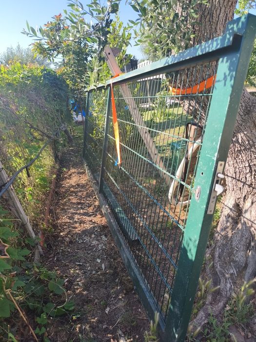 Portão de Jardim de Correr em Malha Metálica Verde – 4,00 x 1,50 m