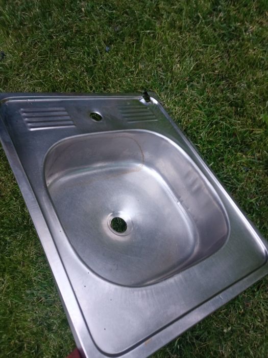 Продам кухонную мойку