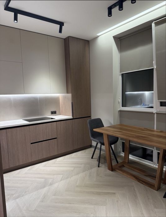 Продаж 1кім квартири в новобудові, центр