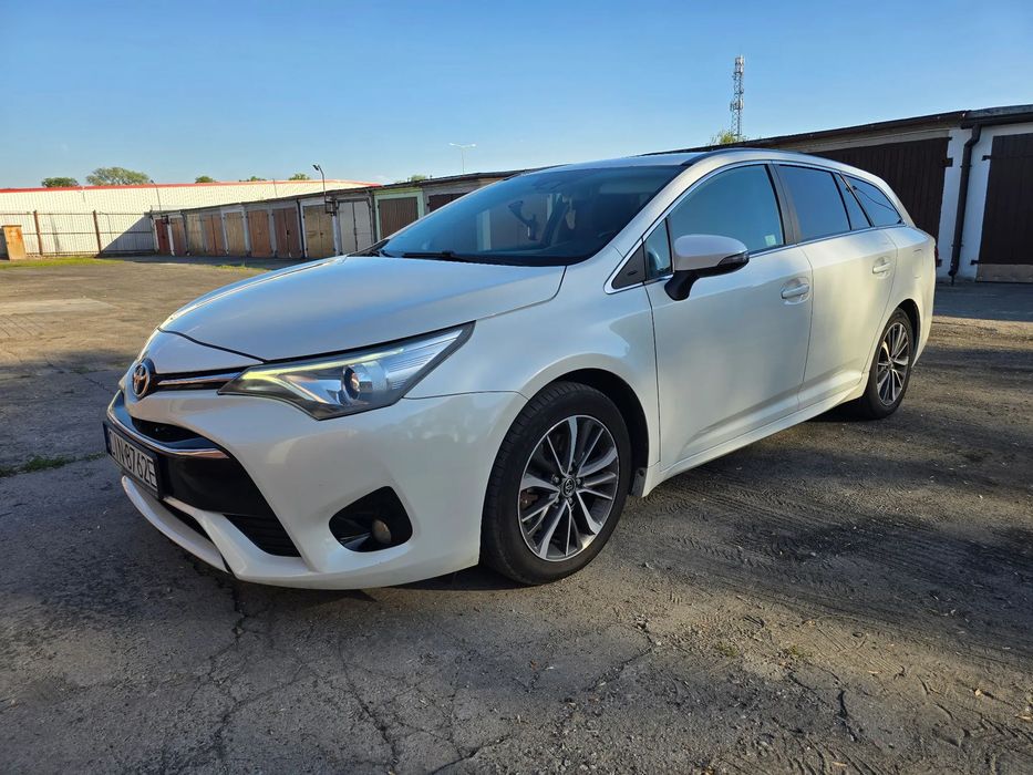 Toyota Avensis Toyota Avensis 2.0D 143km 260tys Salon Polska