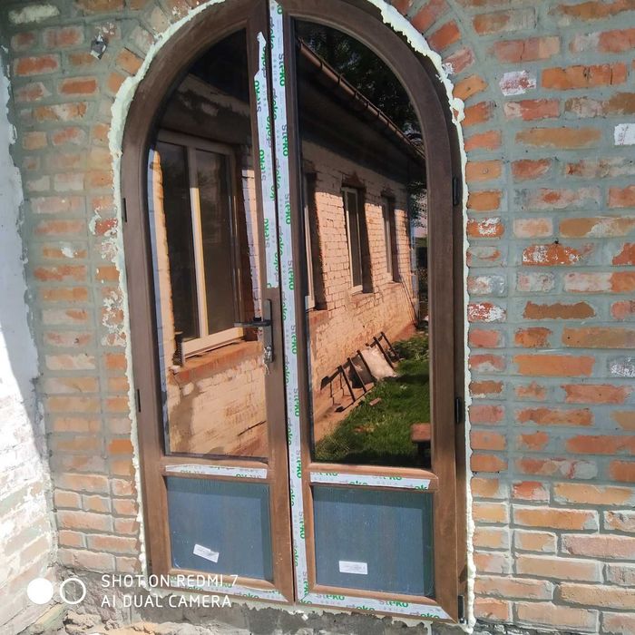 Вікна,двері металопластикові, вікно пластикове,двері, окна Вараш