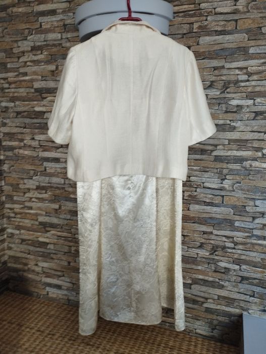 Sukienka wizytowa z bolerkiem