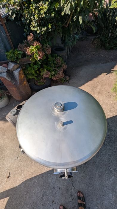 Cubas de vinho Inox Semi Novas (350L e 500L)