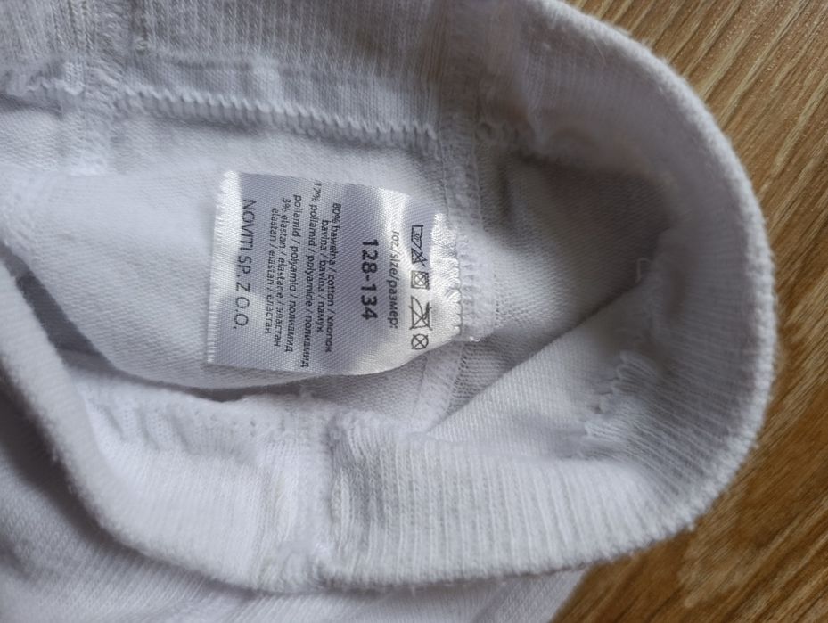 Białe rajstopy rozmiar 122-128