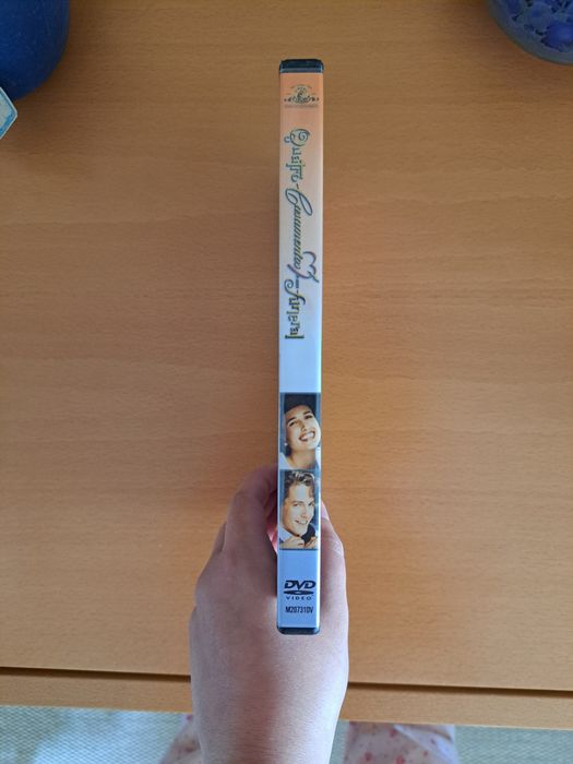 DVD - "Quatro Casamentos e um Funeral"