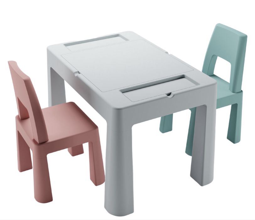 Дитячий стіл з двома стільцями (від 1,5 року)