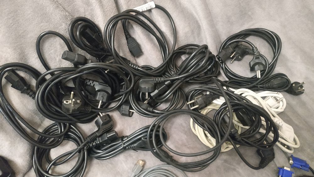 Кабель мережевий. Аудіокабель. USB кабель.