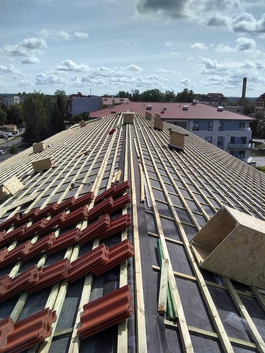 Usługi dekarskie / ciesielskie