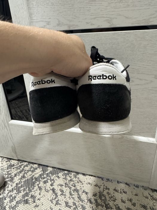Reebok кросівки